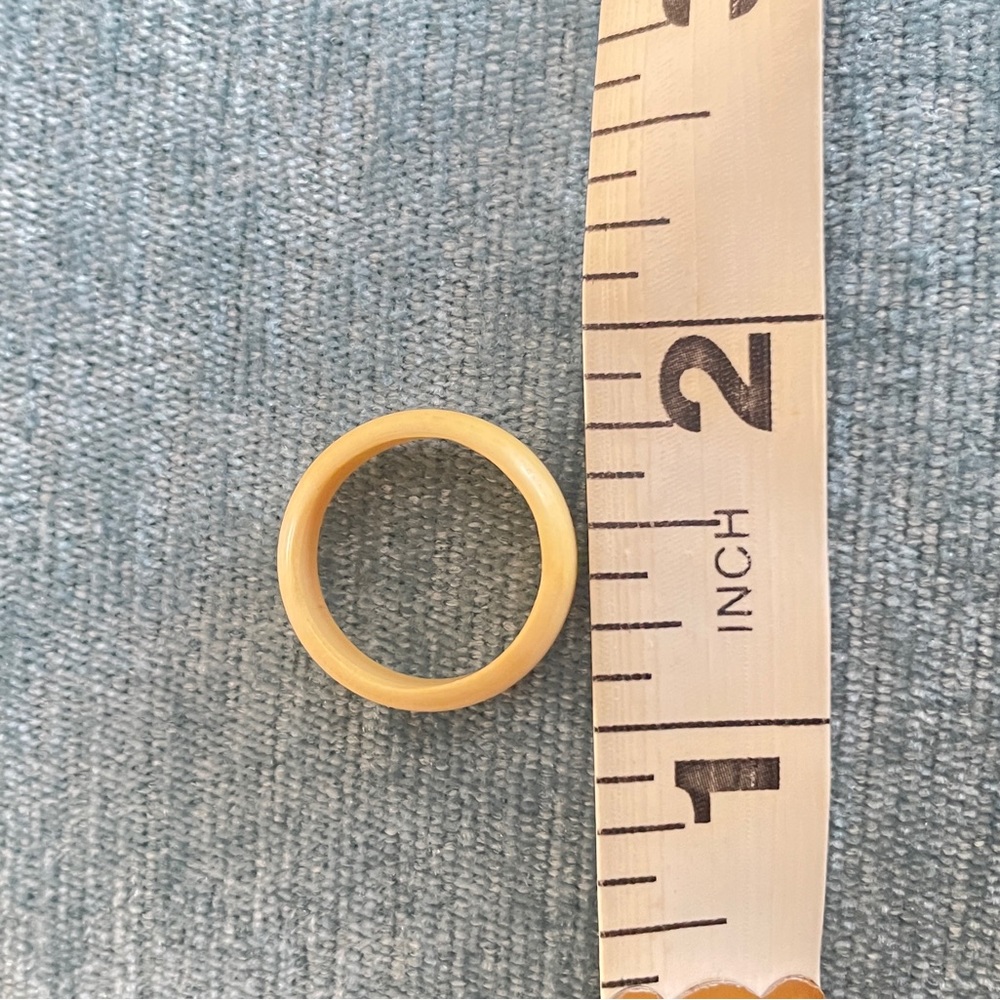 Ivory ring - Picture 2 of 2